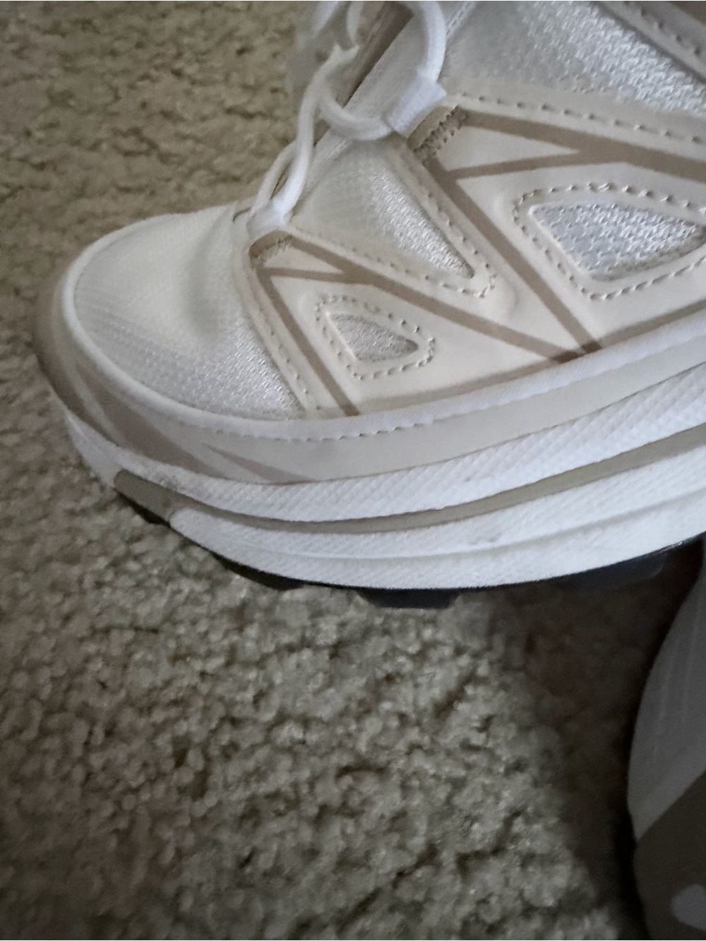 Salomon Women's White and Beige Athletic Trainers - Picture 5 of 7